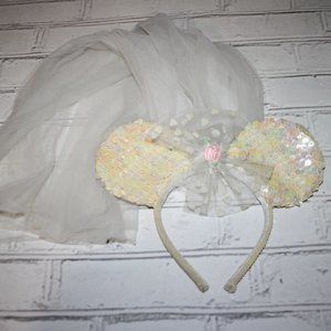 Disney Minnie Mouse Bride Ears with Veil